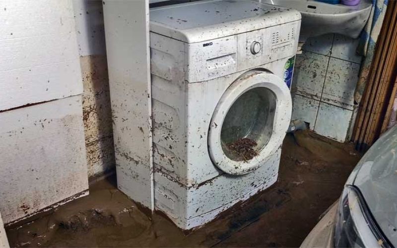 poplava-pralni-stroj