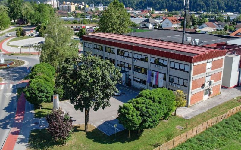 1676021706-bL0Nye-large