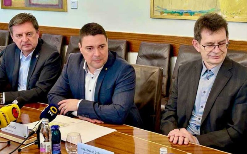 podpis-mov-zemljišča-2-(002)