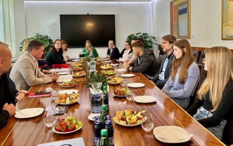 mladi-raziskovalci-na-zajtrku-26-4-24