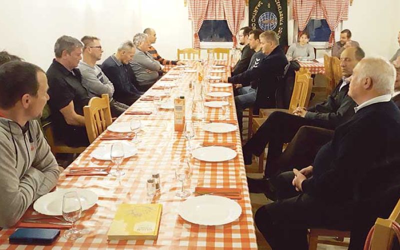 čebelarji-šmartno_174907