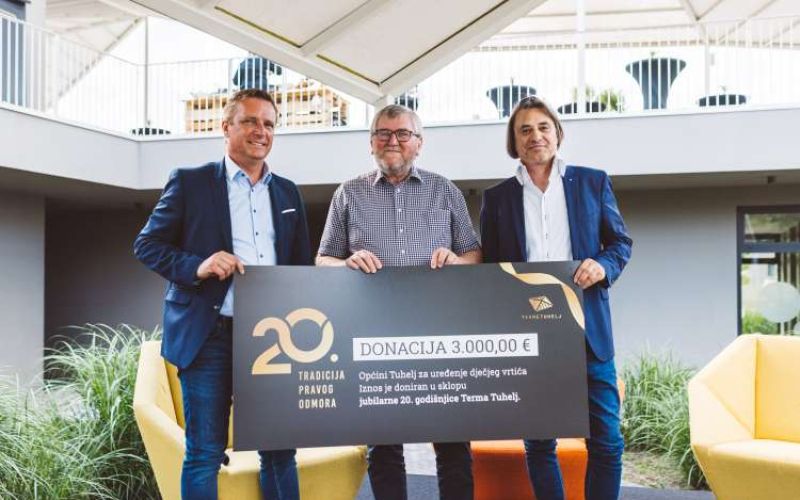 083f99cb4ad35fa75988e9b381f7af57