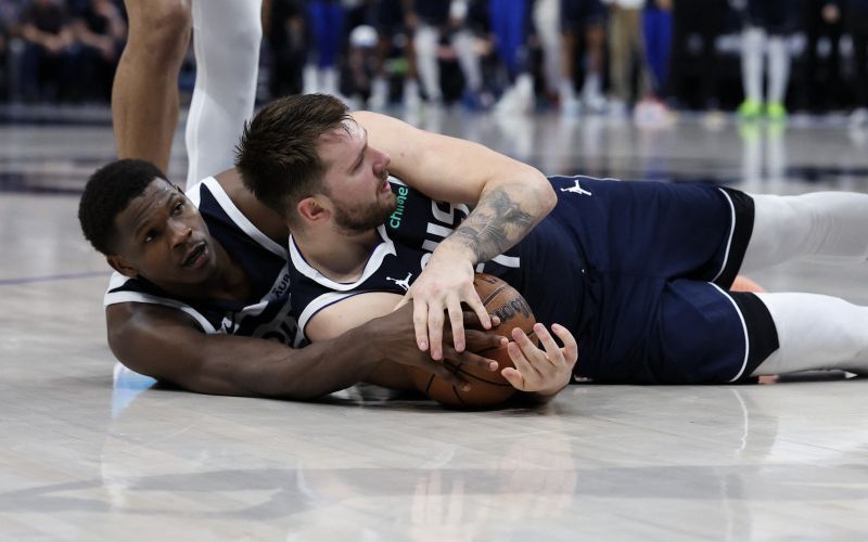 doncic edwards.jpg