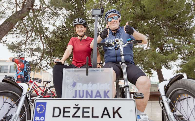 deželak-junak