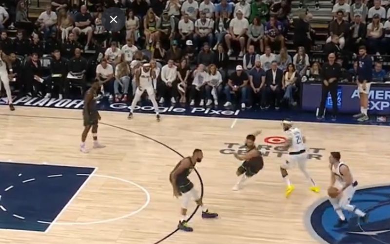 doncic trojka.jpg