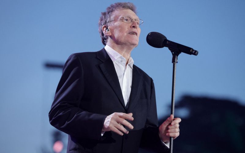 Lanskoletni koncert ob kronanju novega britanskega kralja.