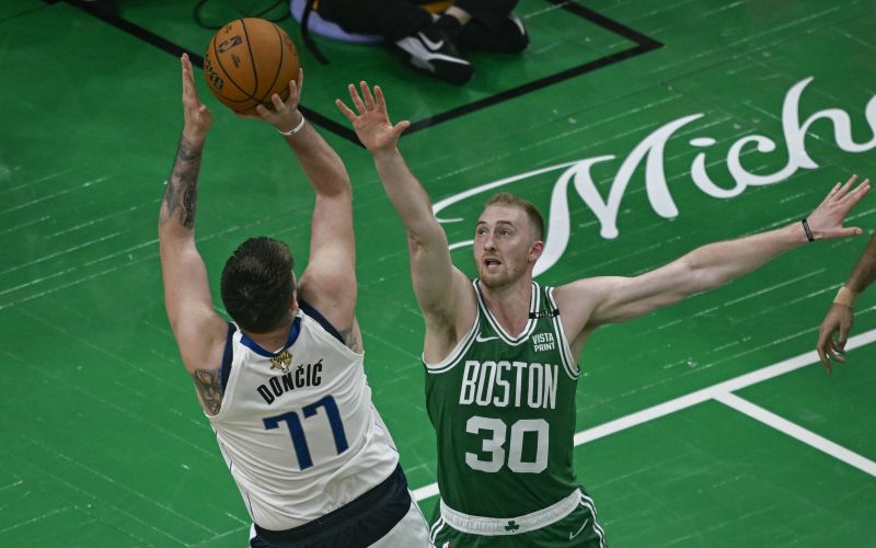 doncic boston.jpg