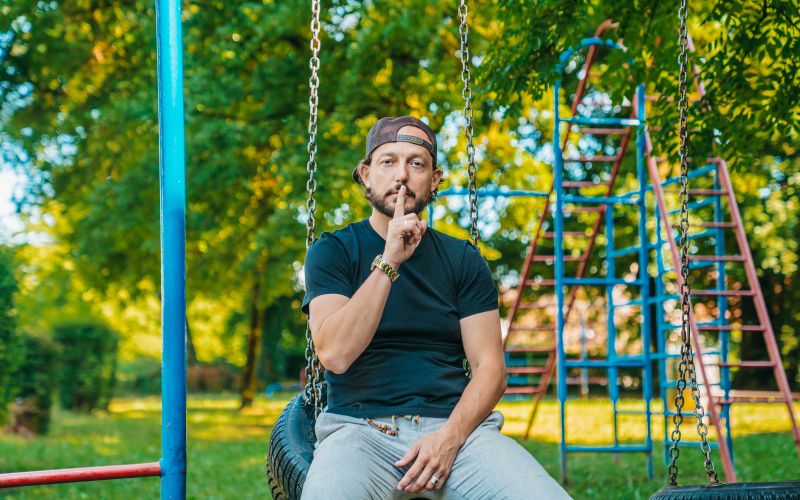 Poleg teh 10 najavljenih gostov, pa jih bo nekaj tudi takih, ki bodo do sobote ostali skriti in bodo