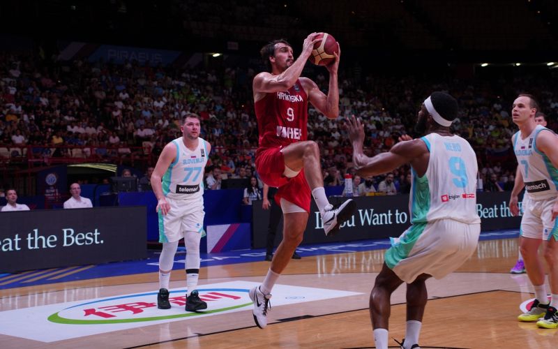 dario saric hrvaska slovenija pm.jpg