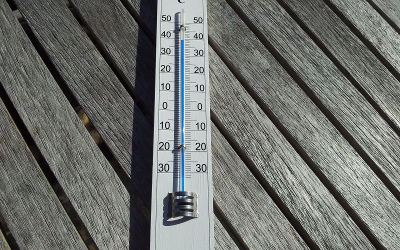 vročina, termometer.jpg
