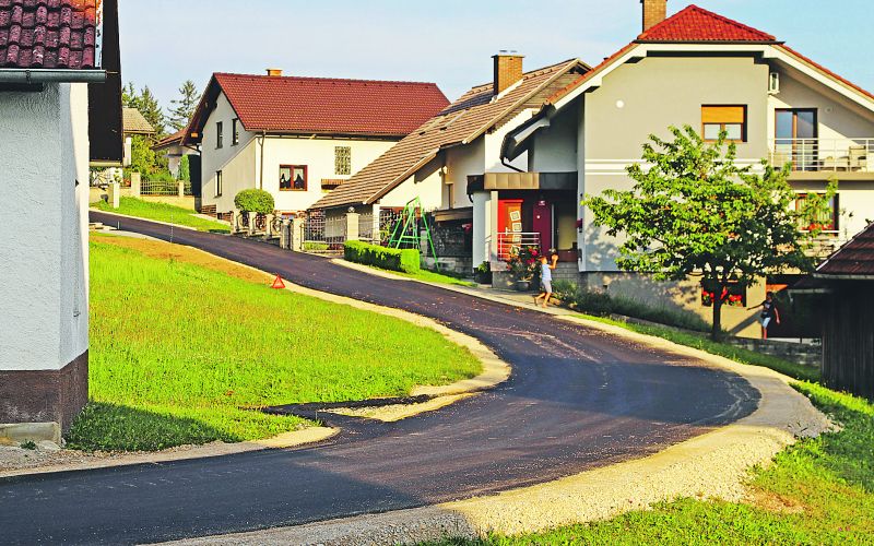 Mozirje cesta na Rožnik.JPG