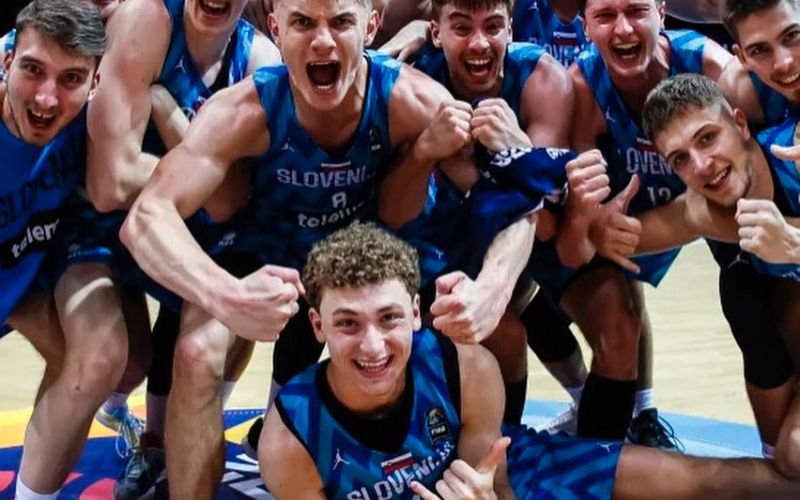 Slovenija u20.jpg