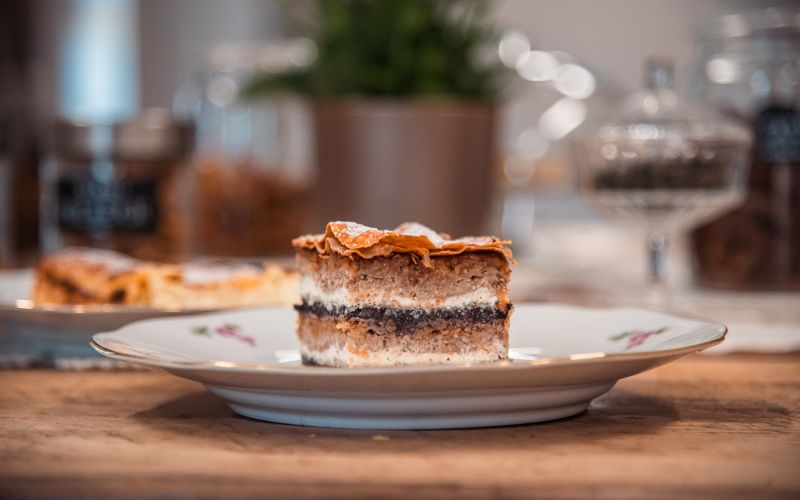 hiša-gibanice, prekmurska-gibanica, prleška-gibanica, renkovci