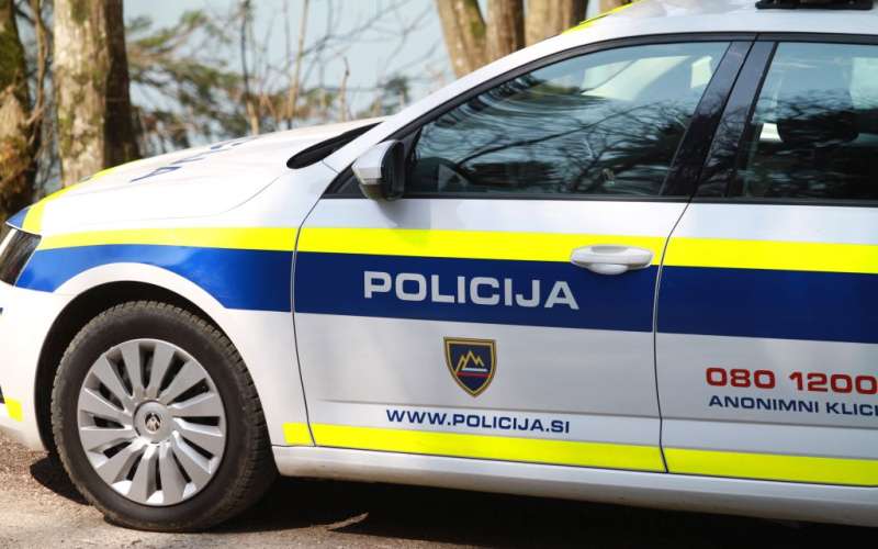 policija_avto_03.jpg