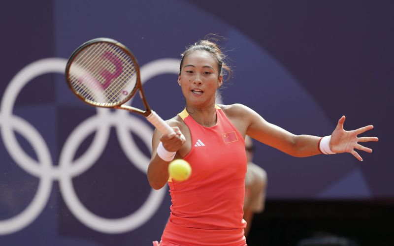Zheng Qinwen 24 pm.jpg