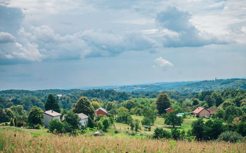 simbolična, občina-grad, vidonci, cerkev, goričko, narava, podeželje, oblaki, nevihta, gozd