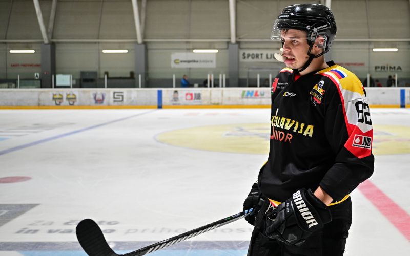 gregor zezelj 23 mm.jpg