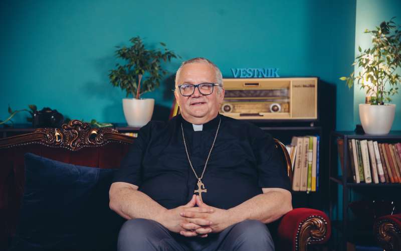 peter-štumpf, kavč, podkast