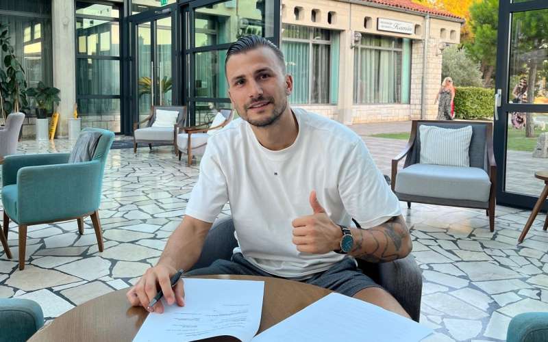 MILOŠ.jpg