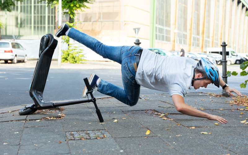 električni skiro.jpg