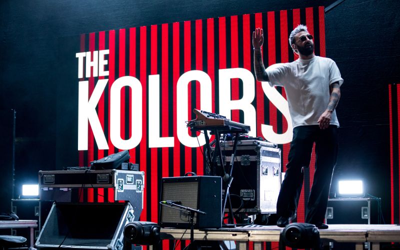 Njihov 45-minutni koncert je bil intenziven in vizualno privlačen. Tu še zadnji pozdrav in domov!