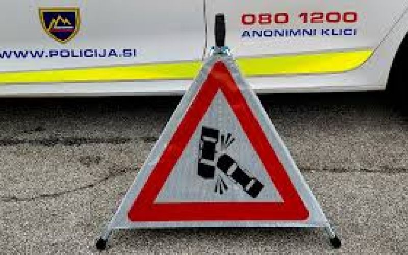 znak prometna nesreča.jpg