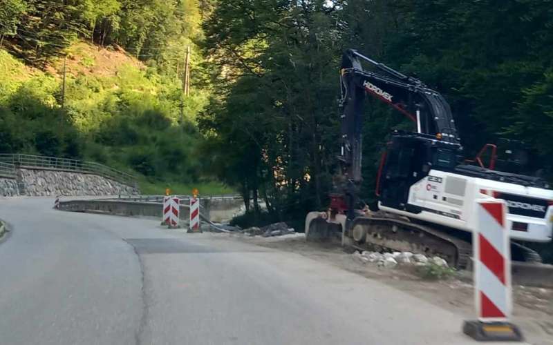 cesta Mežica - Črna