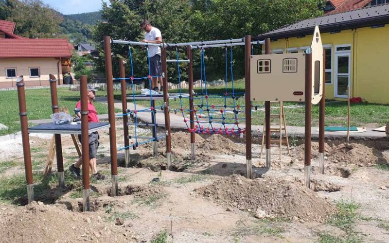 sanacija igrisca smartno.jpg