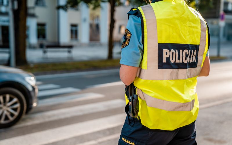 policija prehod za pešce