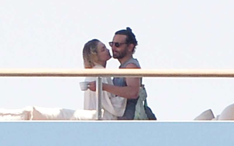 Gigi, Bradley