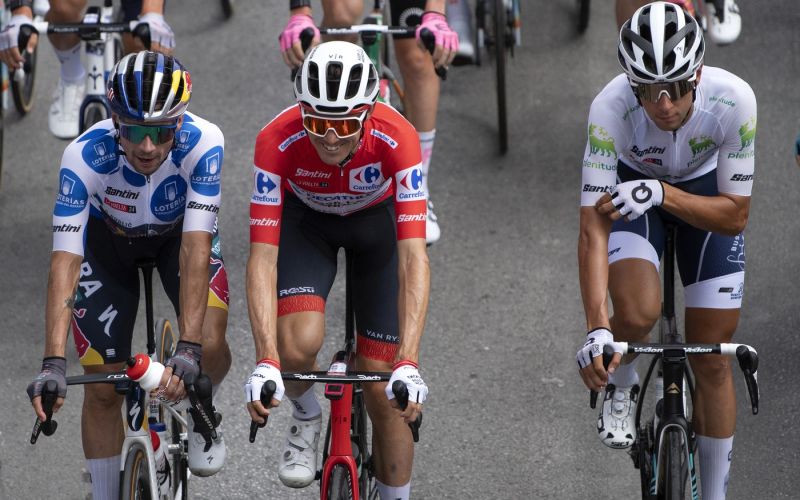 connor roglic.jpg