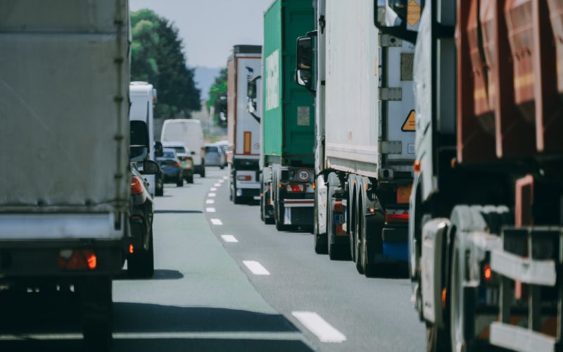 avtocesta, tovornjak, tovornjaki, promet