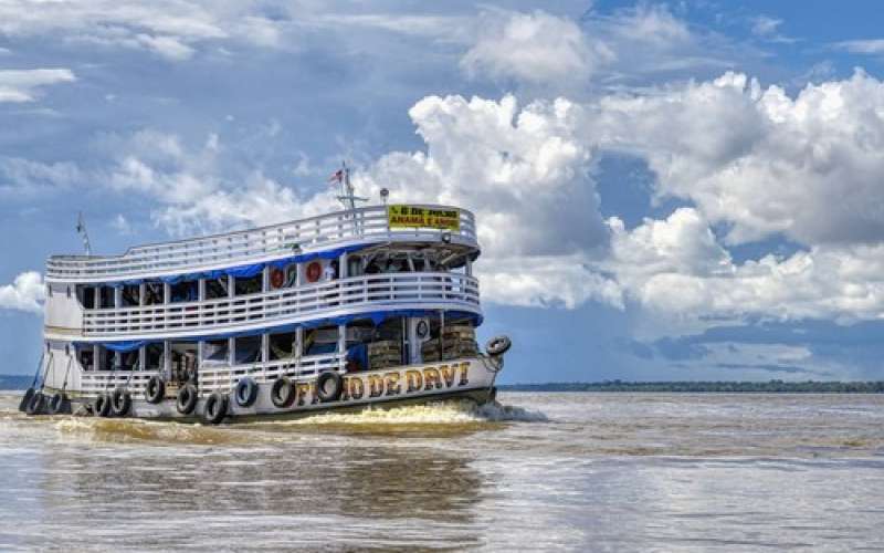 amazonia-boat-simbolična.jpg