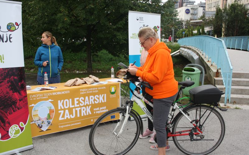 ETM kolesarski zajtrk.JPG