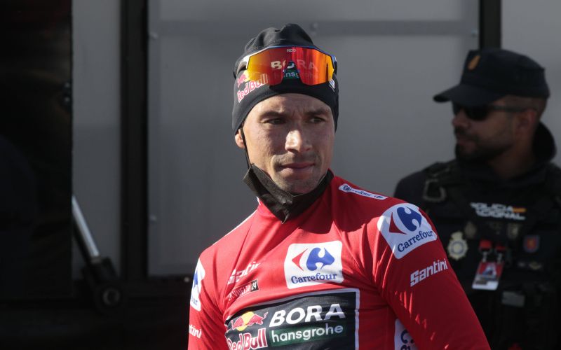 roglic vuelta.jpg