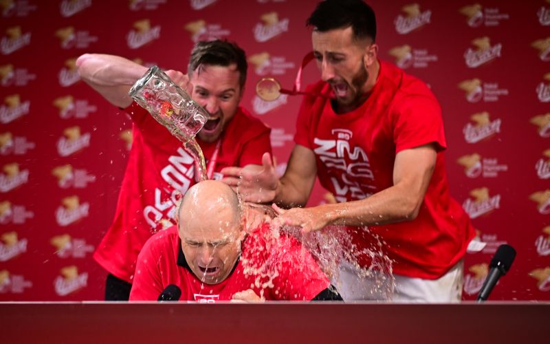 drobne pokal mm.jpg