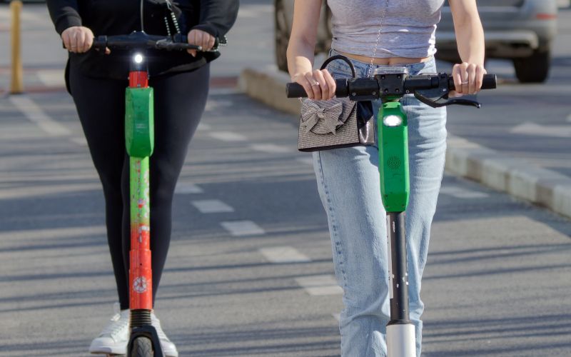 eskiro electric-scooter-8652595.jpg