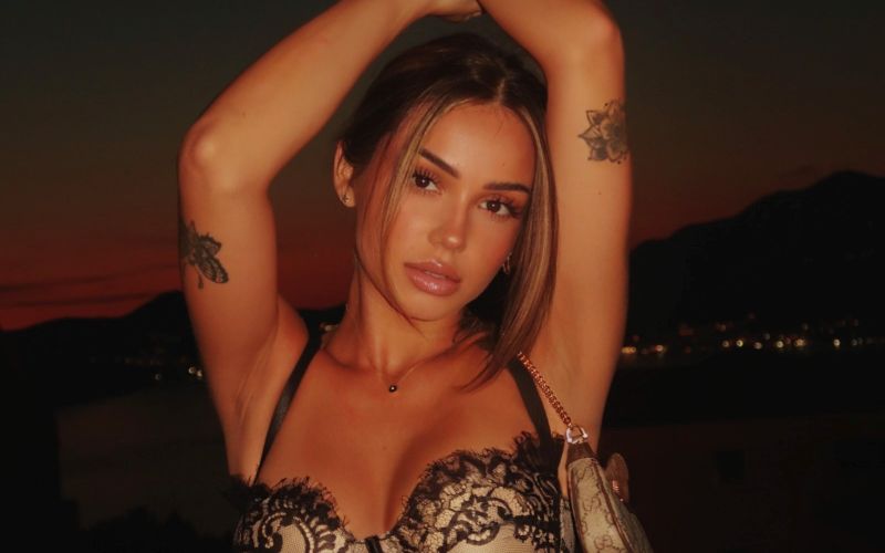 Kljub razhodu z Voyageom je Breskvica nadaljevala glasbeno kariero in izdala uspešen singl Sr