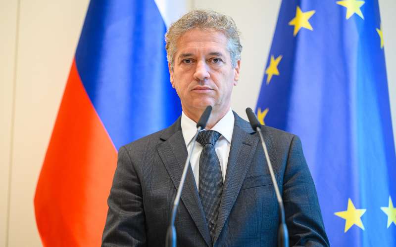 robert golob vlada.jpg