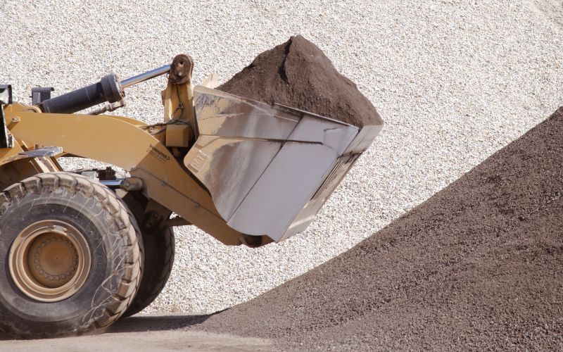 pomgrad, delavci, gradbišče, cestno-podjetje