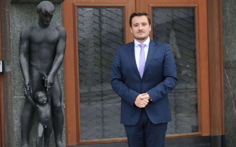 LENART ŽAVBI, poslanec Gibanja Svoboda
