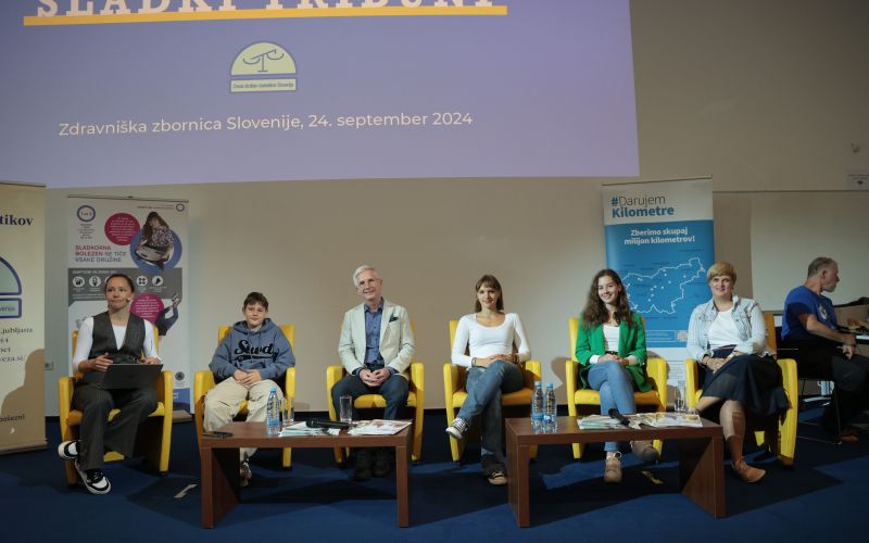 Sladka tribuna_1_foto Robert Balen.jpg