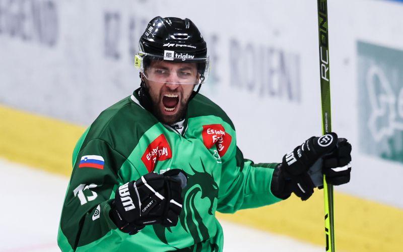 ziga pance hokej olimpija af 24.jpg