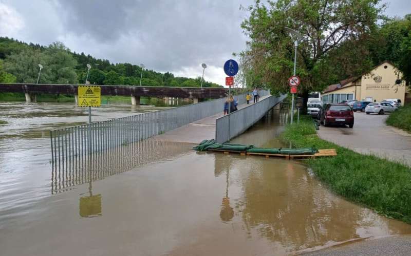 krka, gostišče loka.jpg