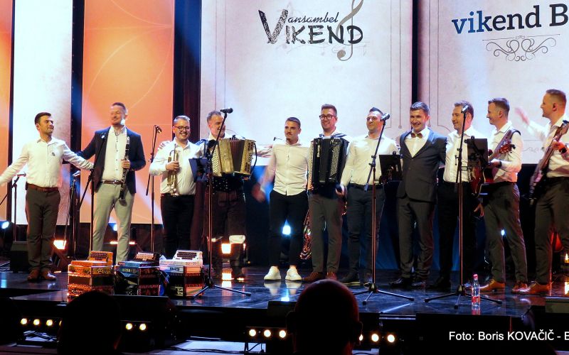 Vikend z vsemi nekdanjimi člani.JPG