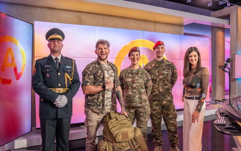 Poddesetnik Peter Plejič, desetnica Saška Rogan in desetnik Denis Kalabič iz Gardne enote Slovenske