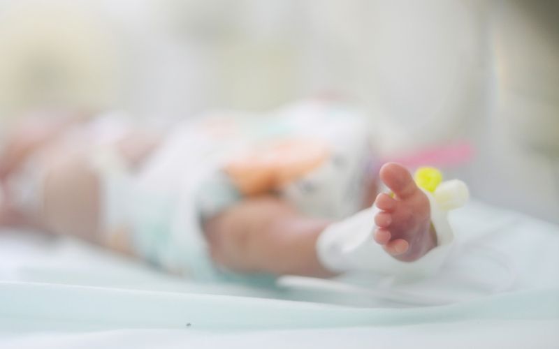 nedonošenček novorojenček