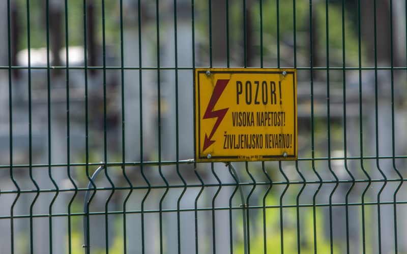 elektrika, pozor, visoka napetost.jpg
