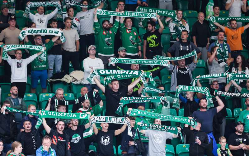 hokej olimpija navijaci 24 af.jpg