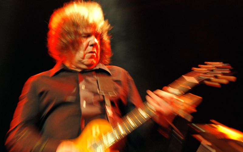 Veliki glasbeni virtuoz Gary Moore se je preizkušal v številnih slogih, a najbolj znan je po izjemni